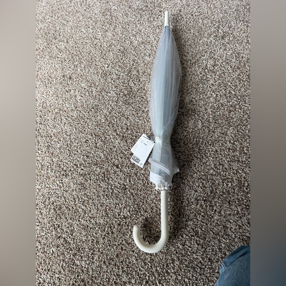 H&M Clear Umbrella with White‎ Handle - Picture 5 of 9